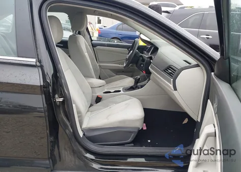 2019 Volkswagen Jetta 1.4T R-Line/1.4T S/Se из США, поврежденный, VIN 3VWCB7BU8KM167171